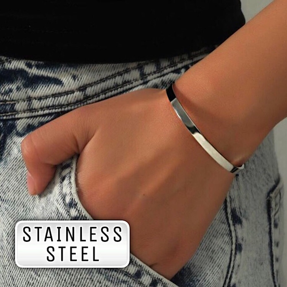 ⚜️[𝟯𝟬%𝗢𝗙𝗙|𝗯𝘂𝗻𝗱𝗹𝗲𝘀 𝟯+]⚜️Silver Stainless Steel Cuff NEW